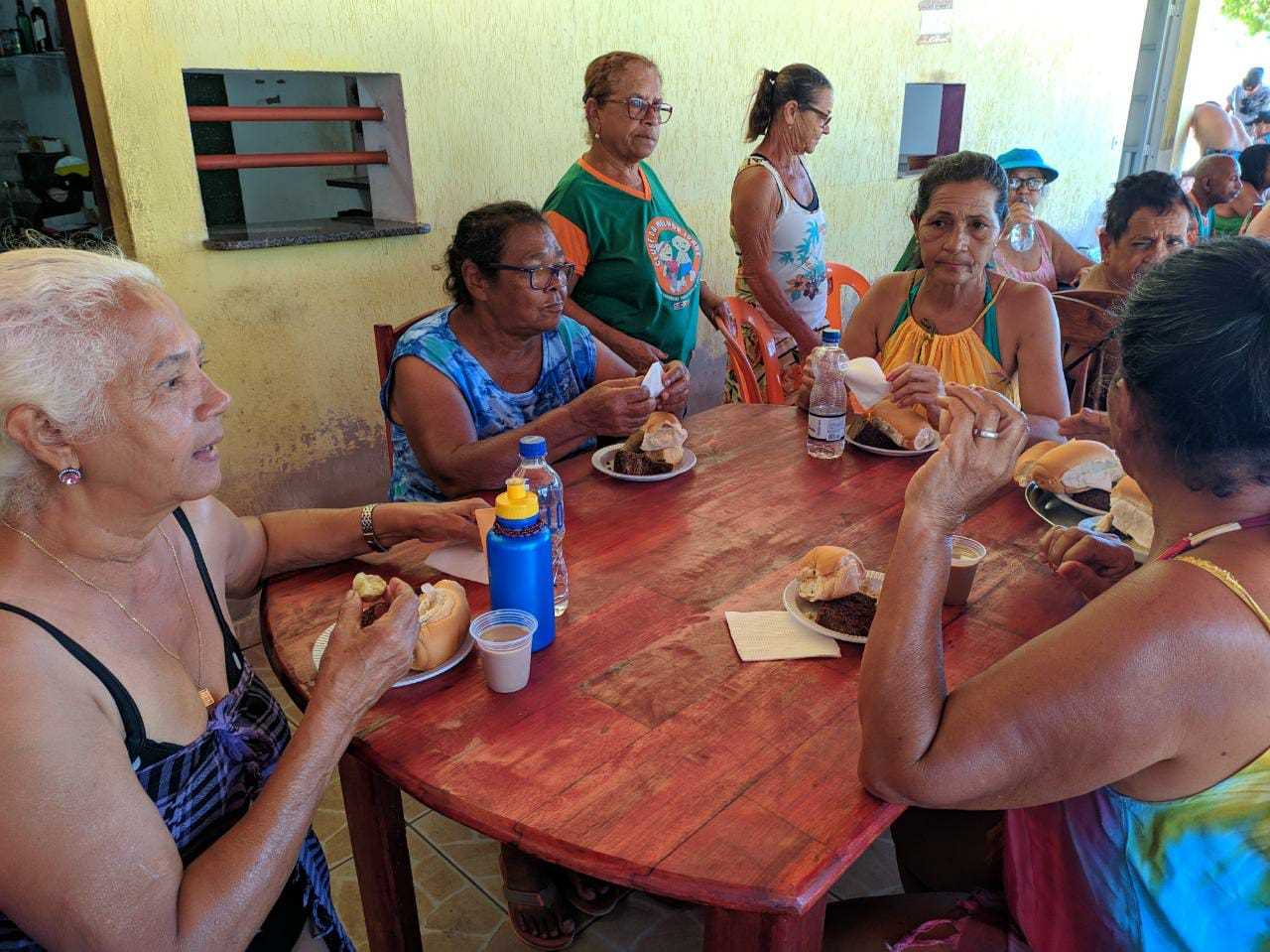Camacã: Confraternização do Clube dos Idosos é realizada em Canavieiras